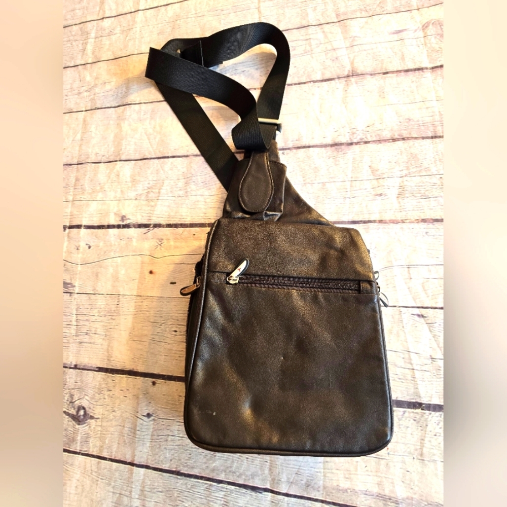 TRAVELON MEN'S BROWN LEATHER SLINGBAG TRAVEL ORGANIZER WITH POUCH